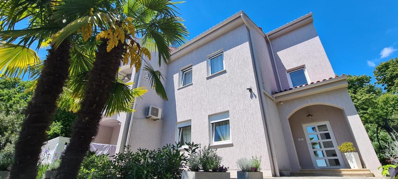 Luxury Apartment Isabel Volosko Exterior photo